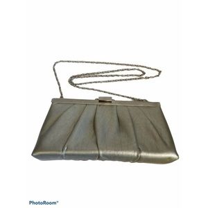 *Vintage Gunne Sax Silver Handbag with Chain